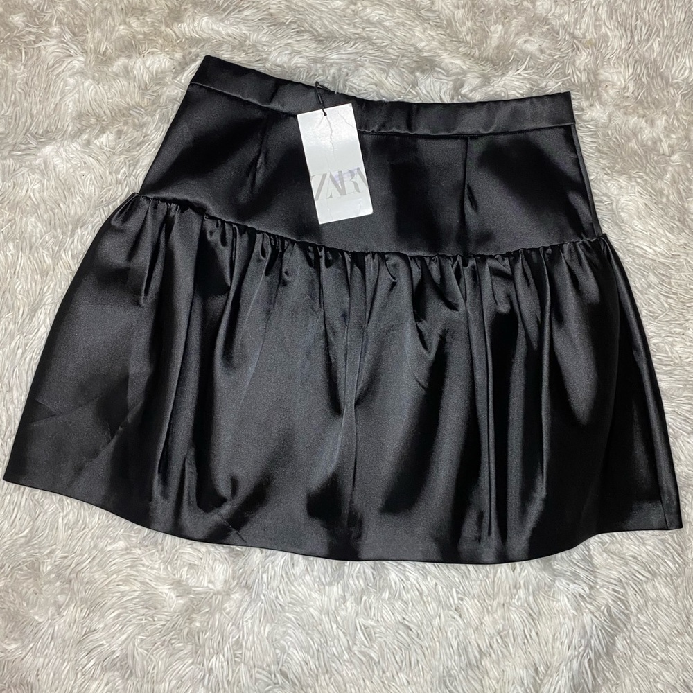 NWT Zara black satin bell mini skirt size Large side zip Zara skirt
